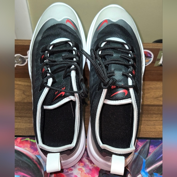 Nike Air Max Axis Men's Shoes - Black and Red 7y or 8.5w - Picture 5 of 7